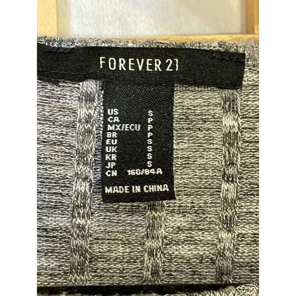 Foreverâ21âSm DrawstringâCropâTop - Picture 4 of 12